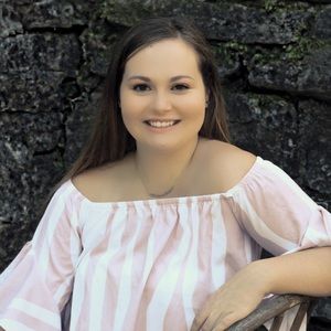 Meet your Posher, Abby